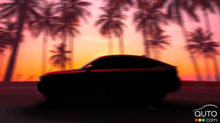 Honda Provides a First Peek at its 2022 Civic Hatchback